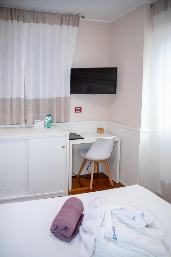 Emma 12 Hotel Rome Exterior photo